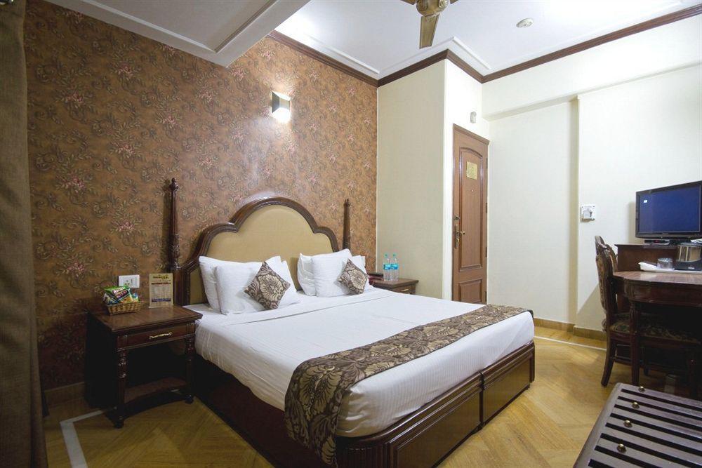 Hotel Sunstar Grand Delhi  Exterior foto